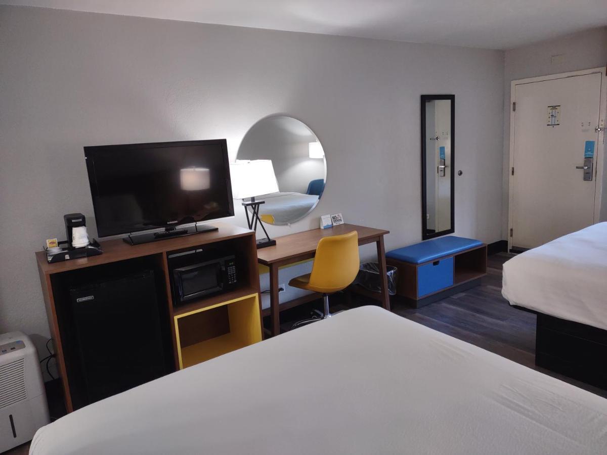 Days Inn By Wyndham Port Charlotte Town Center المظهر الخارجي الصورة