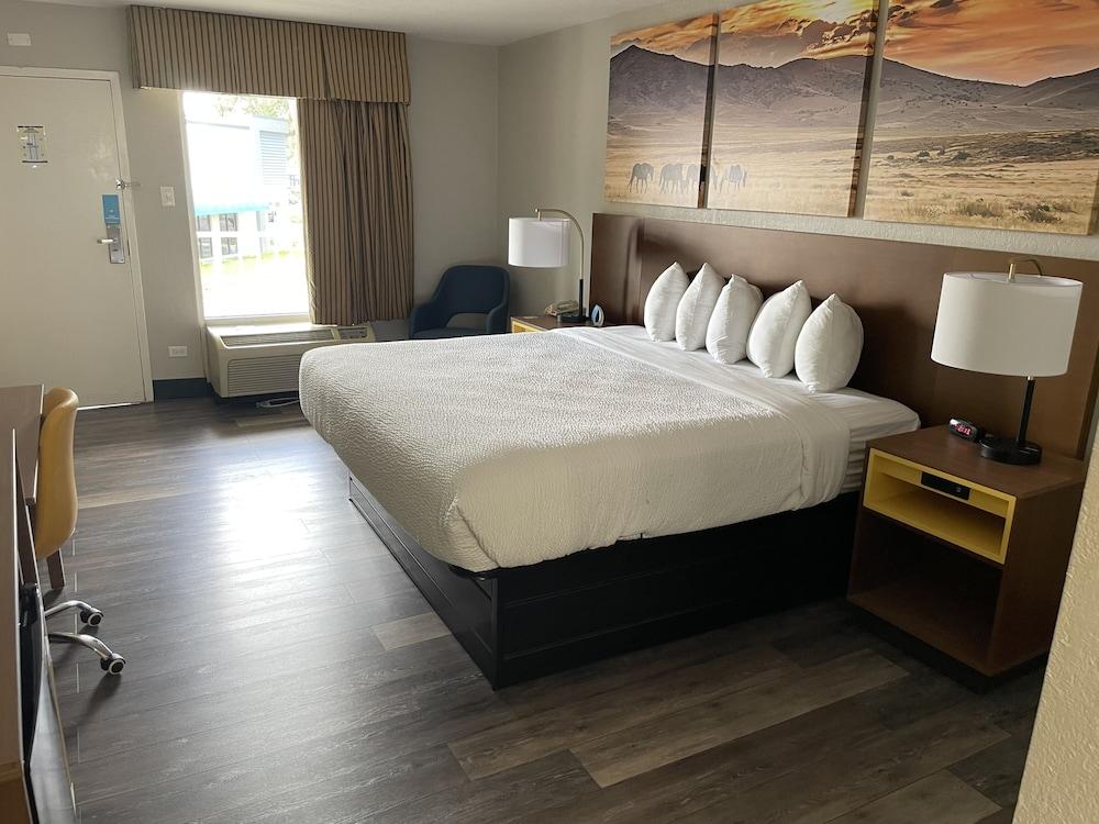 Days Inn By Wyndham Port Charlotte Town Center المظهر الخارجي الصورة