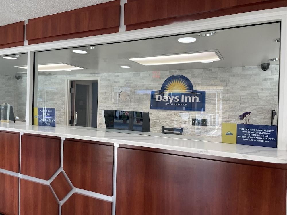 Days Inn By Wyndham Port Charlotte Town Center المظهر الخارجي الصورة