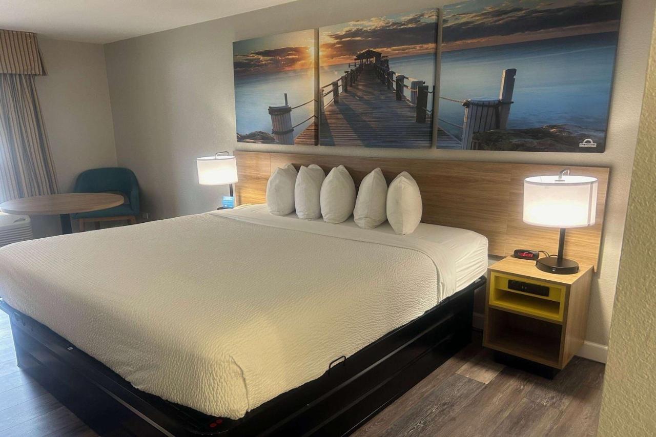 Days Inn By Wyndham Port Charlotte Town Center المظهر الخارجي الصورة