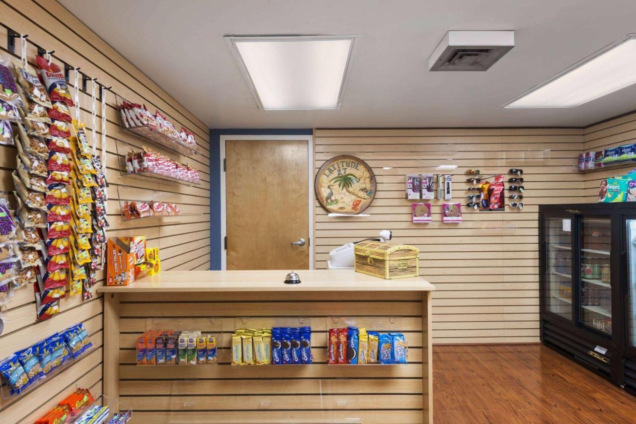 Days Inn By Wyndham Port Charlotte Town Center المظهر الخارجي الصورة