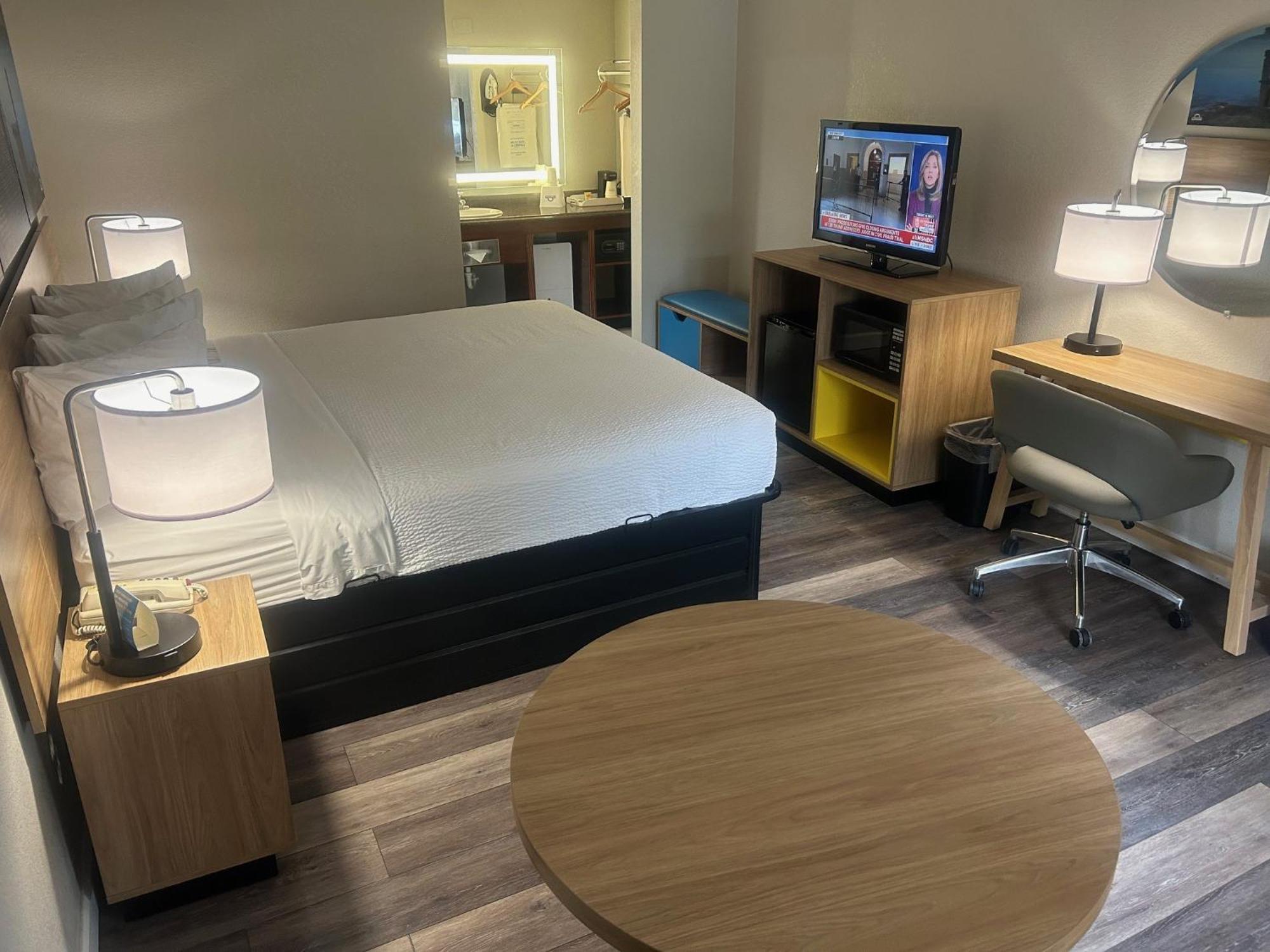 Days Inn By Wyndham Port Charlotte Town Center المظهر الخارجي الصورة